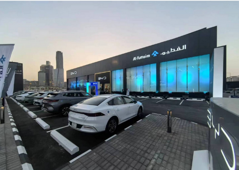 微眾銀行千萬“活水”到賬，撐起融粵汽車出海突圍路