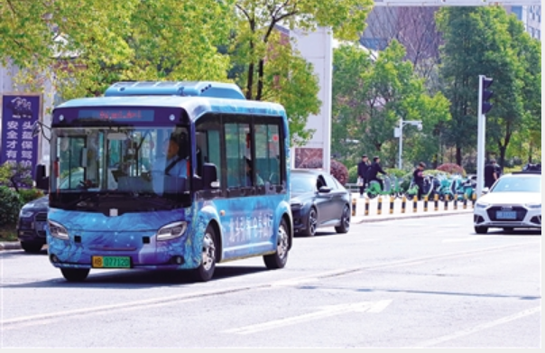 從厘米級定位到信號燈預測 北斗如何重塑全球“時空感知”