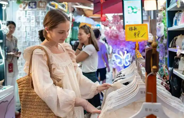 離境退稅持續激發入境旅客消費潛力  盡享“中國游” 愛上“中國購”