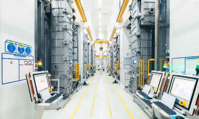 智能工廠“轉起來” 底層數據“跑起來”——全球光通信行業首座“燈塔工廠”突圍記