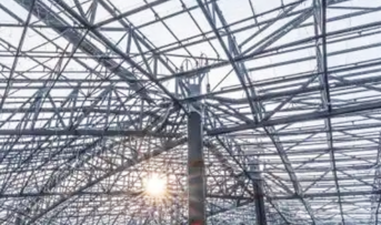 北極深潛、樞紐封頂、熱脈貫通 中國工程再突破