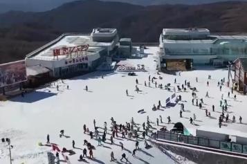 “冷資源”持續釋放“熱效應” 冰雪經濟蘊含巨大商機激蕩消費活力