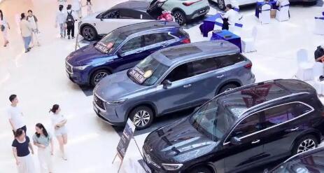 10月新能源乘用車零售同比增長7.3%