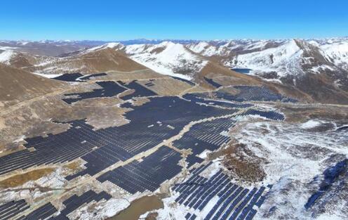 國家能源集團海拔最高集中式光伏實現首批投產發電