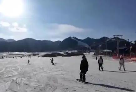 “冷”資源“熱力四射”激活經濟“熱引擎” 百姓“家門口”吃上“旅游飯”