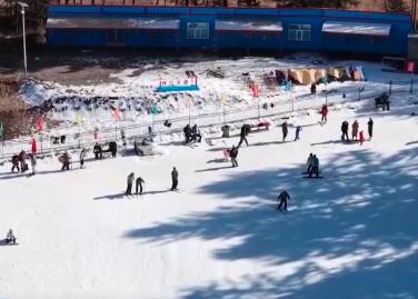 超級冰滑梯、林海圍爐……解鎖新體驗！特色冰雪活動拉滿冬日文旅期待值