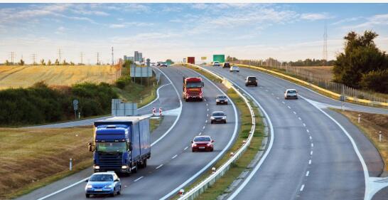 這批商用車充電樁，居然用了十年！