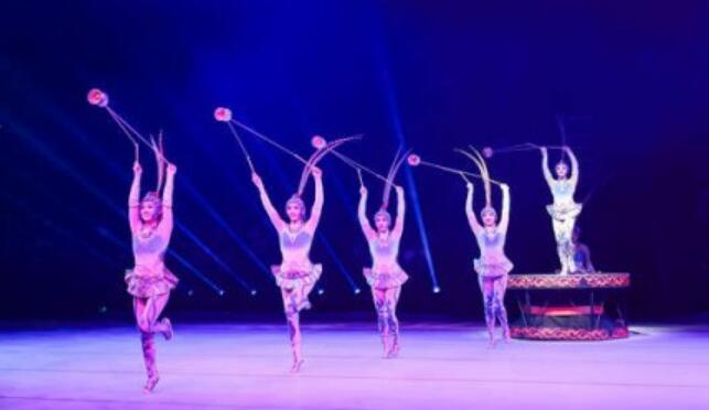 雜技攜手民樂，《國風雅韻·奇技華章》在北京上演