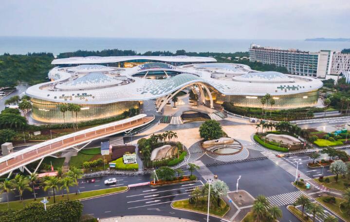 海南全島封關正式啟動 中國旅游集團擘畫離島免稅消費新藍圖