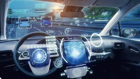 車輪上的新體驗——2025年汽車“智變”里的科技躍遷