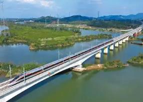 廣東鐵路建設史上的又一里程碑