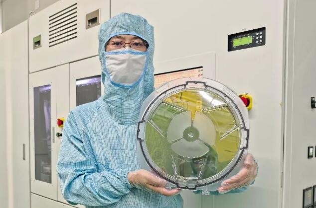 我國實現12英寸碳化硅外延晶片全球首發