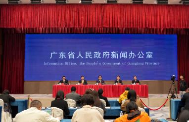 廣東師生數量均全國第一，教育總投入連續30多年居全國首位