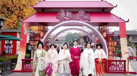 設計更精細 產業更完善　漢服“穿”出消費時尚