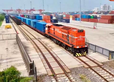 2025年上合示范區中歐班列開行量和貨運量再創新高