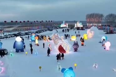 新年伊始中國冰雪旅游魅力持續釋放 中國游成為世界游客的“最優解”