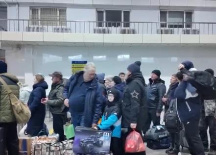 “中國游”再添新意迎來“開門紅” 賞冰玩雪成為跨境旅游新熱潮