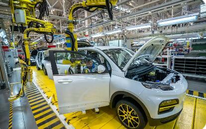 2025年汽車產銷量再創歷史新高 連續17年穩居全球第一