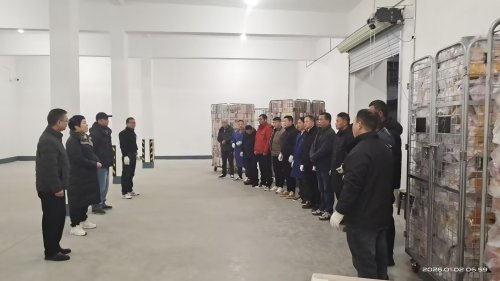 服務添暖意 實干穩開局