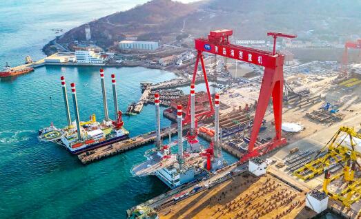 我國新一代“海上移動島”從青島啟航發往中東交付使用