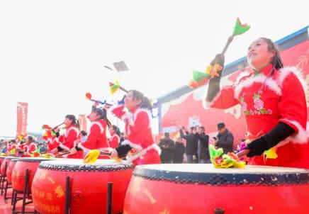 年貨飄香戲韻濃 河南新春年貨節熱鬧開場