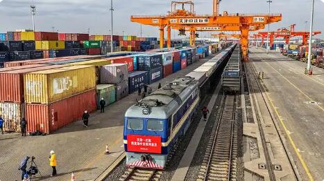 天津開行首趟至阿塞拜疆巴庫跨里海中亞班列