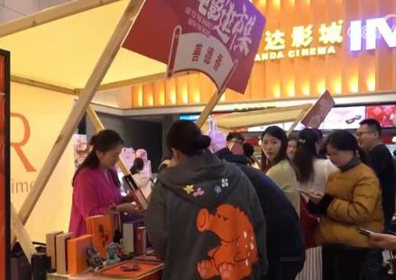 票房領跑全球、題材多元綻放：中國電影市場迎馬年“開門紅” 點燃新春消費熱潮