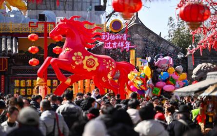 春節假期消費市場觀察：“市面”紅火 “新潮”涌動