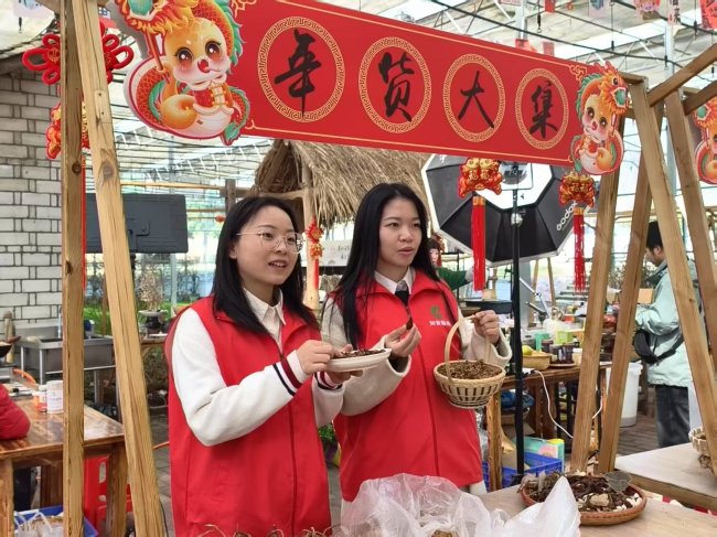 從“深山”到“云端”：羅田煙草助農直播暖新春