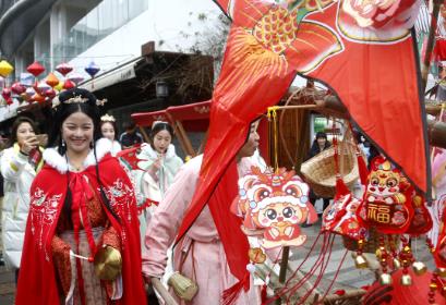 出游流行“新中式”，跟著年俗打卡受熱捧