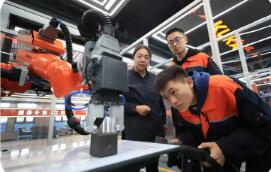 破解人才供需錯位 驅動產業轉型升級——我國新工科教育改革情況調研