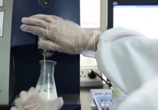 “水奶”有了“明規范” 選購須看“身份證”