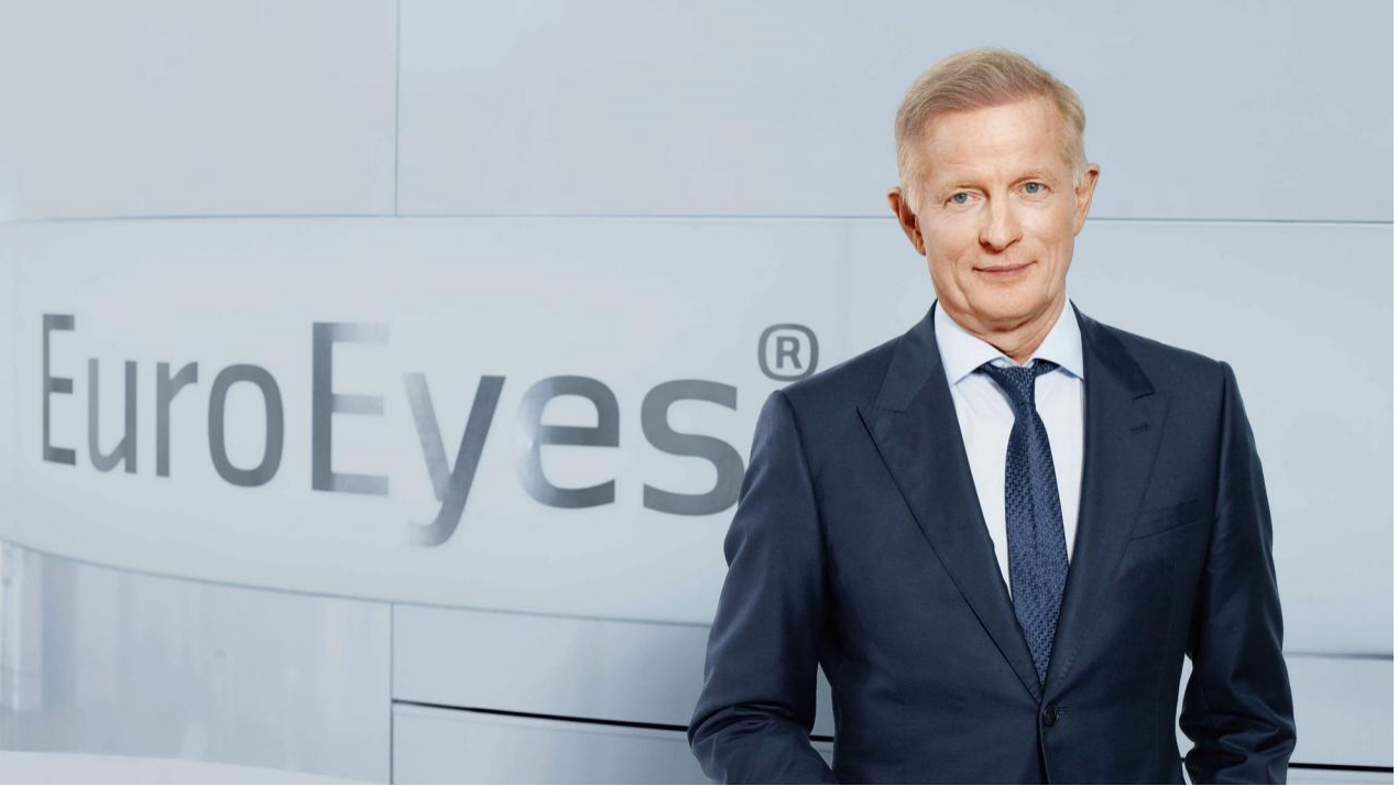 德視佳 “眼科法拉利天團”亮相中國：德國精工眼科，守護生命周期視覺健康