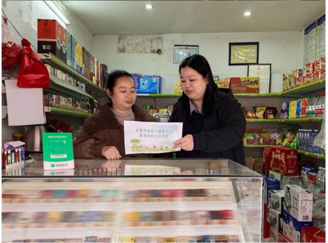 巾幗綻芳華 柔肩擔使命