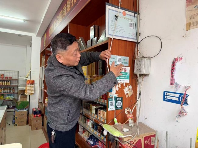 服務暖民心 點滴見真情