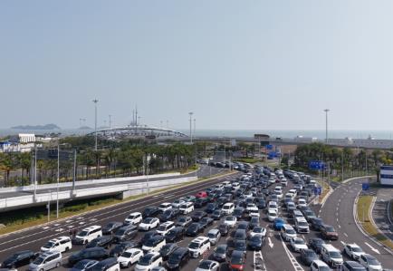 單季度首破100萬輛次 “北上”港澳單牌車創歷史同期新高