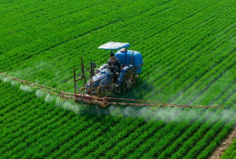 春耕圖里有“新”意 繪就生產好“豐”景