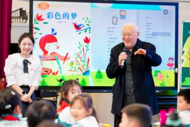 課文作家走進校園 書香校園聯盟開啟閱讀第一課