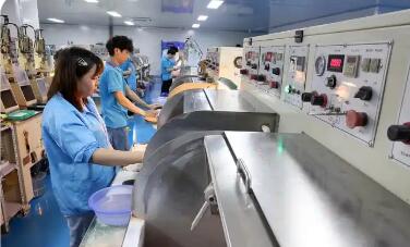 服務業穩中向好 新動能加快成長