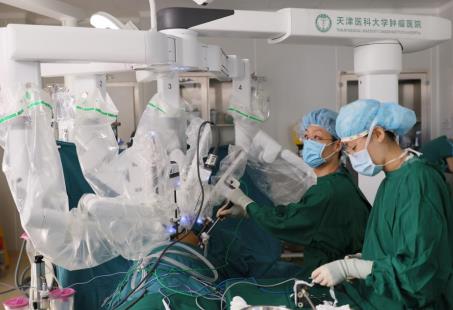 看“機器人”做腫瘤微創手術
