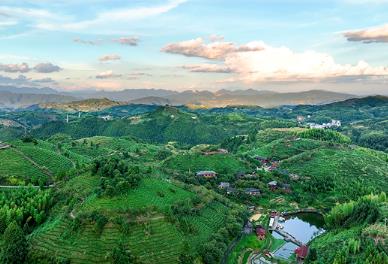 福建大田：文旅賦能繪新卷  “七彩巖城”迎客來