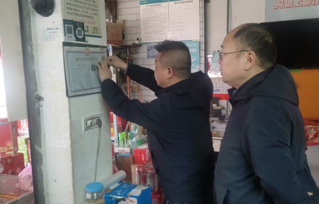 羅田煙草：多措并舉凈化轄區市場