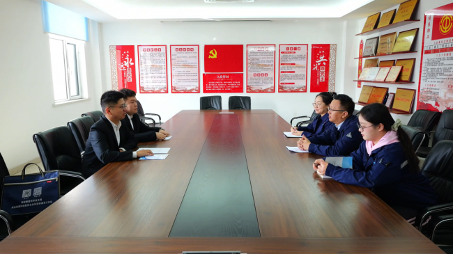 阿拉善高新區：主動靠前 精準服務 把惠企政策送到企業“心坎上”