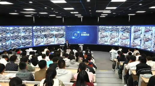 標準答案觸手可及，大學該教什么