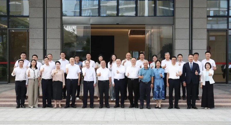 易事特集團董事會換屆儀式圓滿舉行，闊步邁向高質量發展新征程