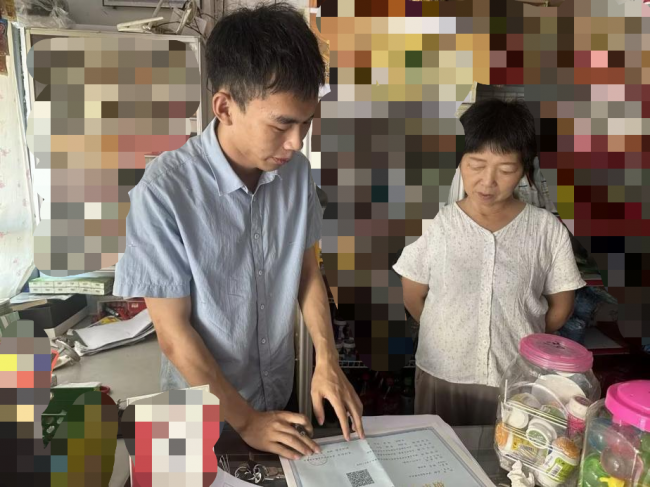 湖北羅田：“三辦”服務送到店門口