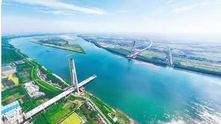 湖北交投集團在長江湖北段同步推進7座長江大橋建設