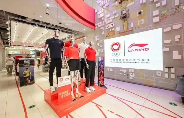 “牽手”庫里 李寧加速品牌國際化高端化