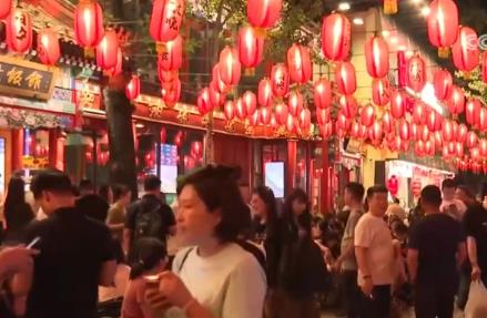 人氣火、消費旺！“夜”態萬千、場景上“新”助推夏日夜經濟熱力值飆升