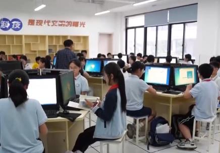 破解求學難題 全方位保障隨遷子女入學“關鍵小事”